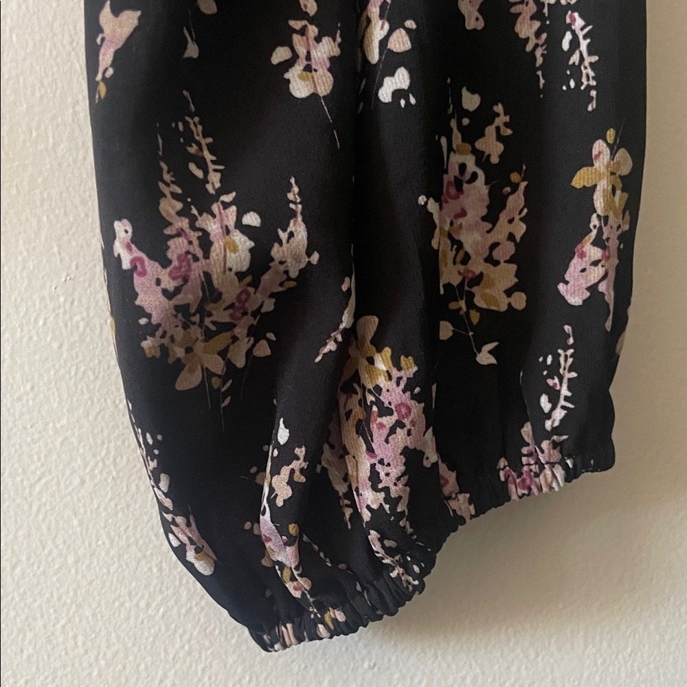 Shein|Floral Off-Shoulder Crop Black Top|XL|EUC - Picture 5 of 7